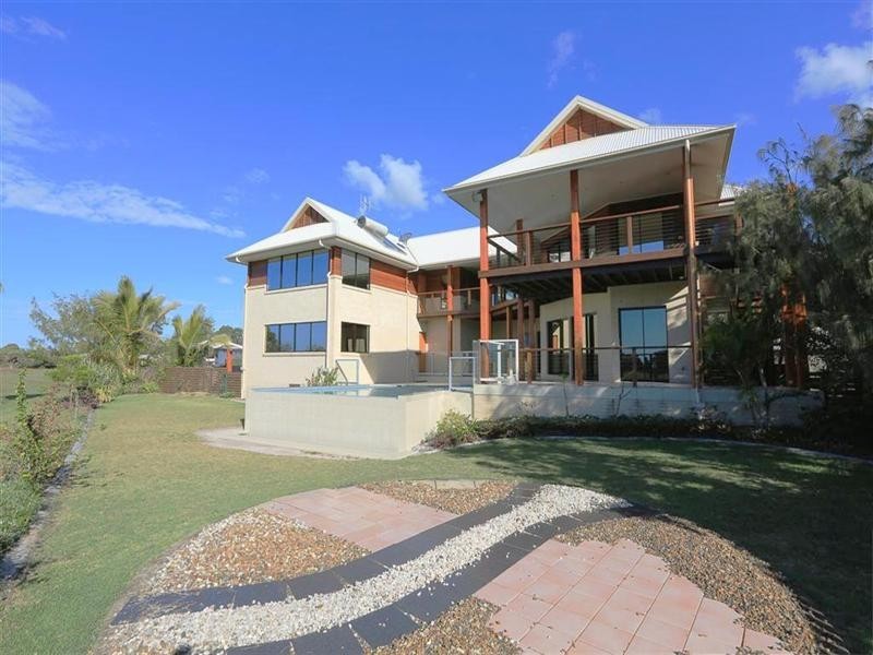 126 Sylvan Drive, Moore Park Beach QLD 4670