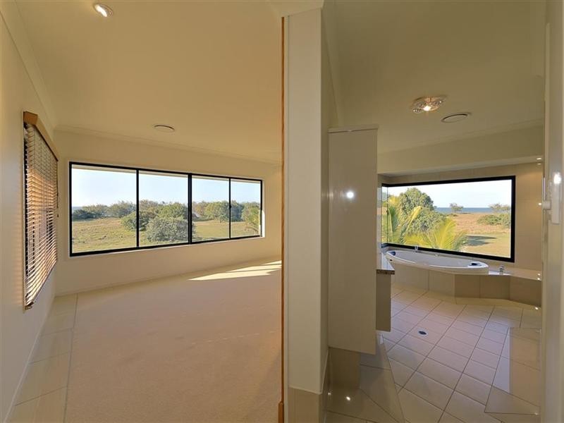 126 Sylvan Drive, Moore Park Beach QLD 4670