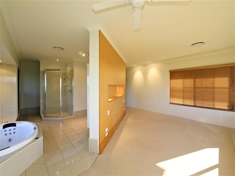 126 Sylvan Drive, Moore Park Beach QLD 4670