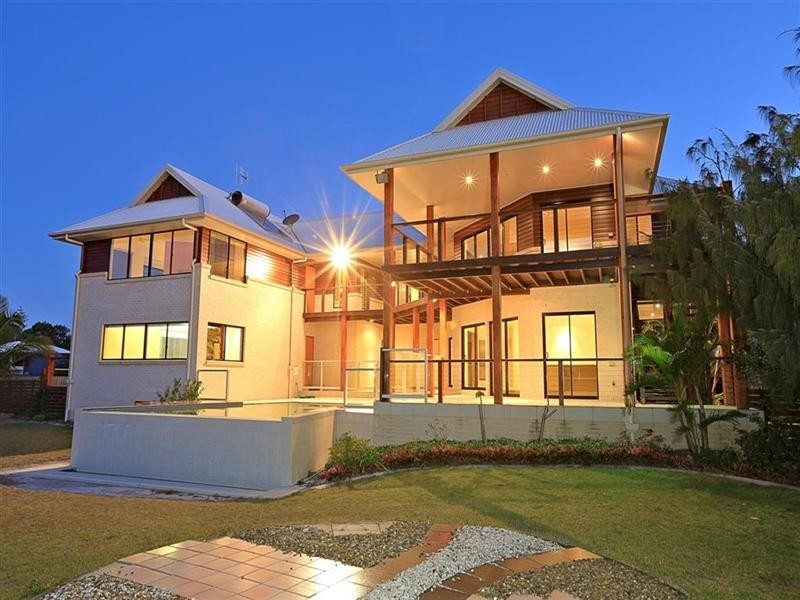 126 Sylvan Drive, Moore Park Beach QLD 4670