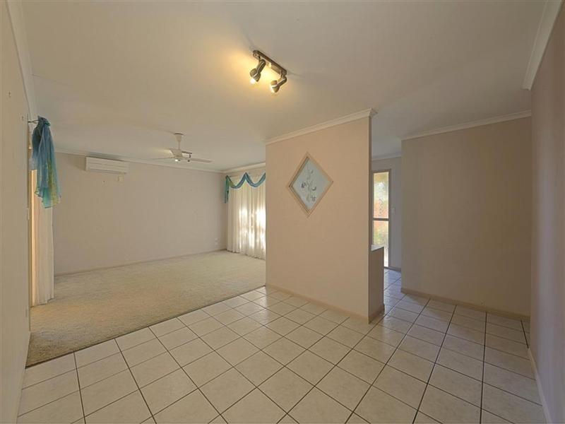 15 Chancellor Drive, Avenell Heights QLD 4670