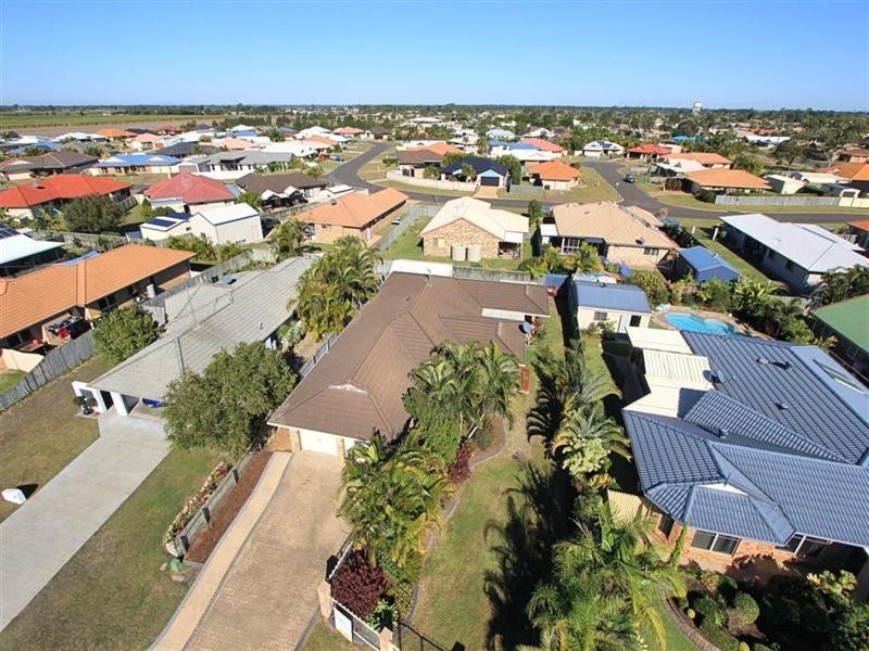 15 Chancellor Drive, Avenell Heights QLD 4670