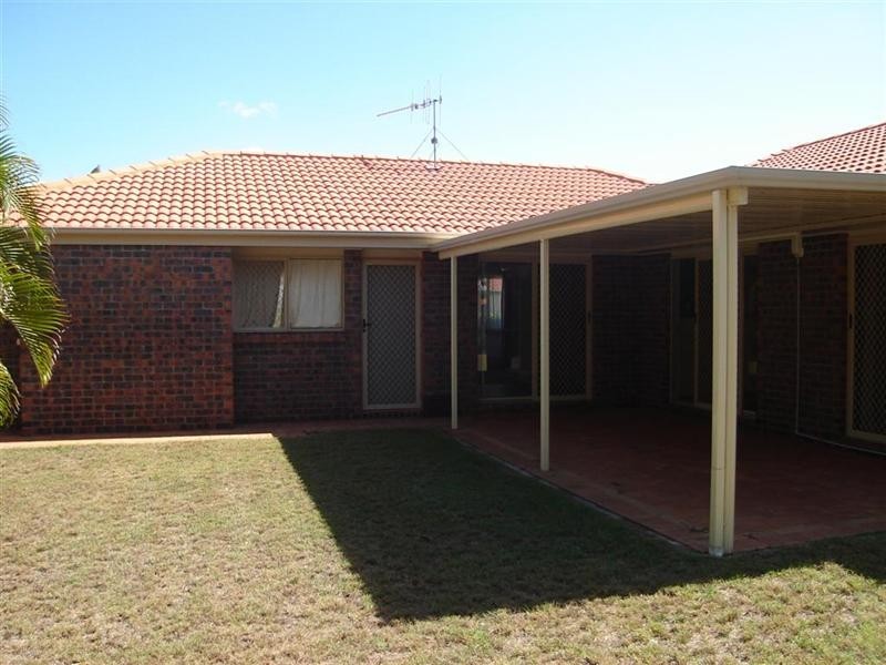 8 Elkington Avenue, Bargara QLD 4670