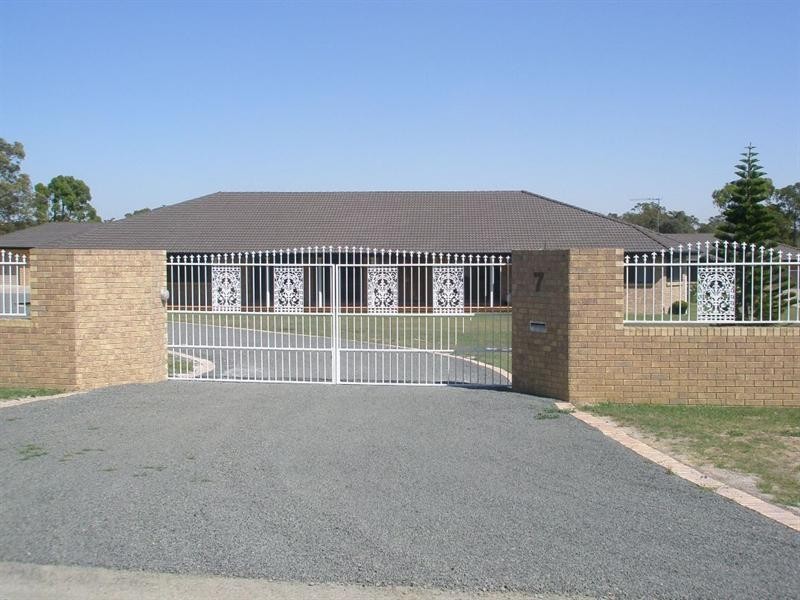 7 Gum Tree Court, Coonarr QLD 4670