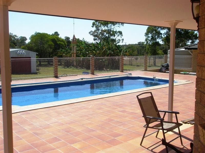 7 Gum Tree Court, Coonarr QLD 4670