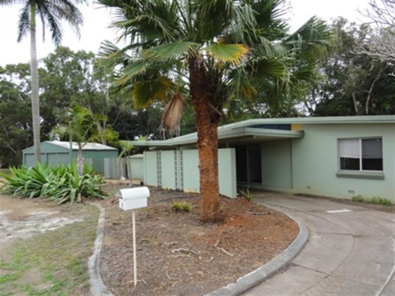 8 Buzza Street, Walkervale QLD 4670