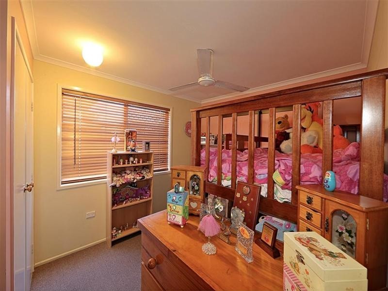 136 The Esplanade, Elliott Heads QLD 4670