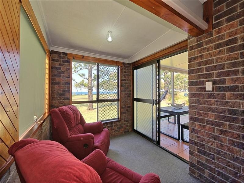 136 The Esplanade, Elliott Heads QLD 4670