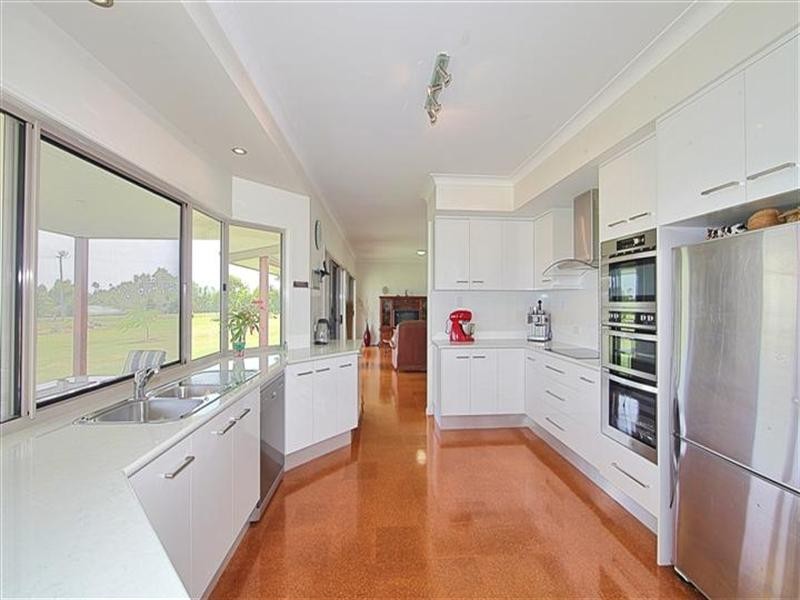 180 Seaview Road, Bargara QLD 4670