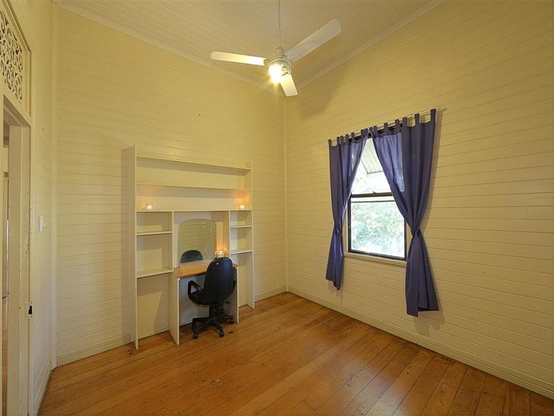 24 Queen Street, Bundaberg North QLD 4670