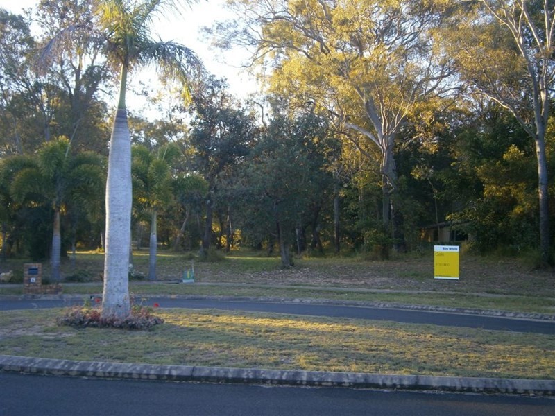 7 Crown Court, Moore Park Beach QLD 4670