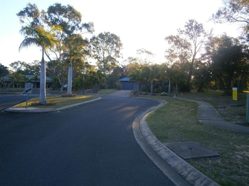 7 Crown Court, Moore Park Beach QLD 4670