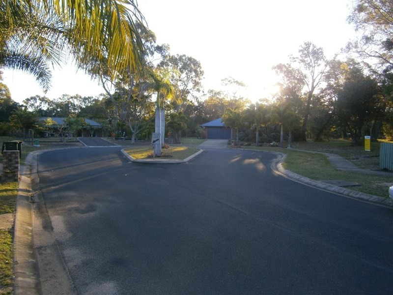 7 Crown Court, Moore Park Beach QLD 4670