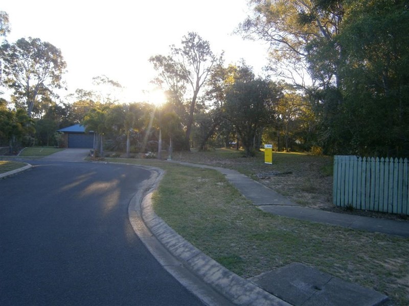 7 Crown Court, Moore Park Beach QLD 4670