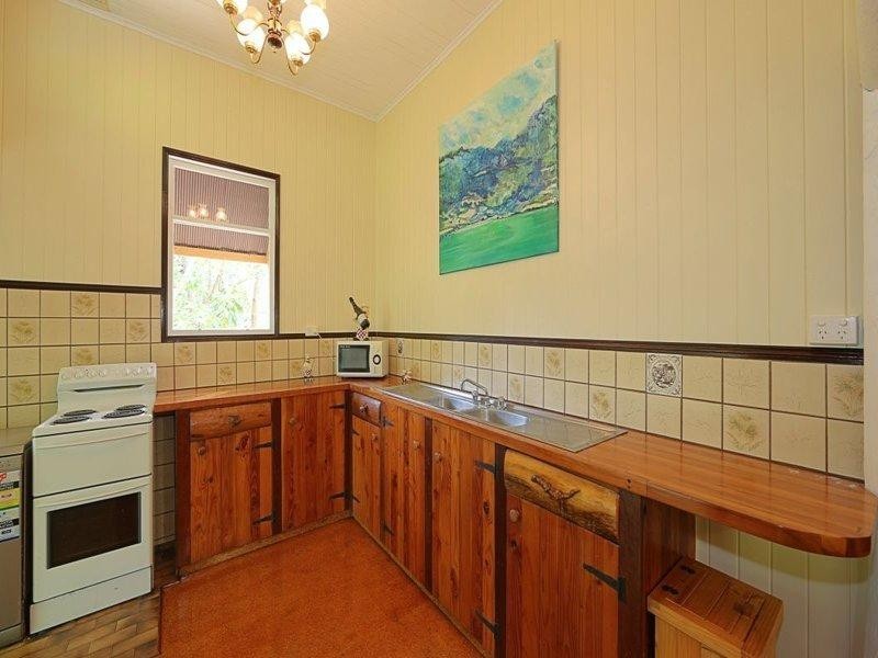 32 Hanbury Street, Bundaberg North QLD 4670