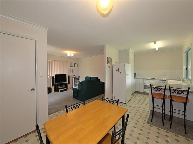 6 Hickman Court, Kalkie QLD 4670