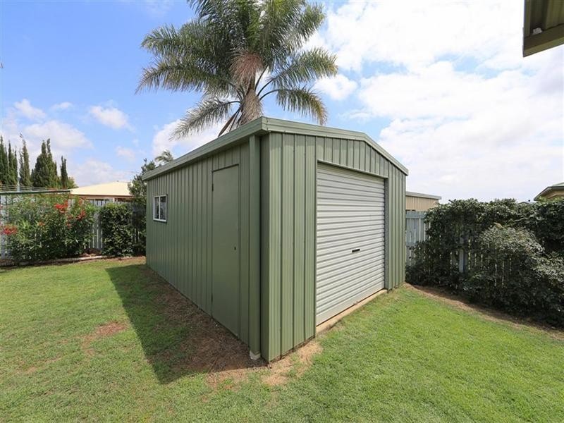 6 Hickman Court, Kalkie QLD 4670