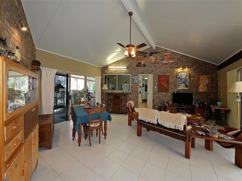 69 Woods Road, Sharon QLD 4670