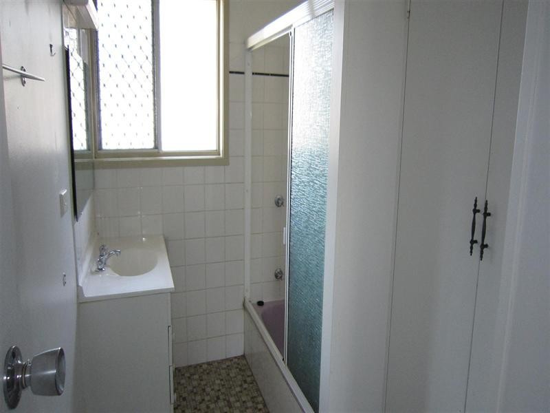 148 Elliott Heads Road, Avenell Heights QLD 4670