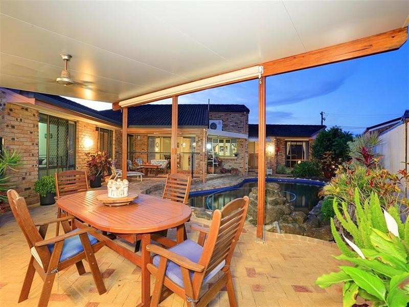 88 Dunn Road, Avenell Heights QLD 4670