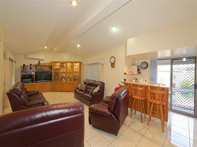 88 Dunn Road, Avenell Heights QLD 4670