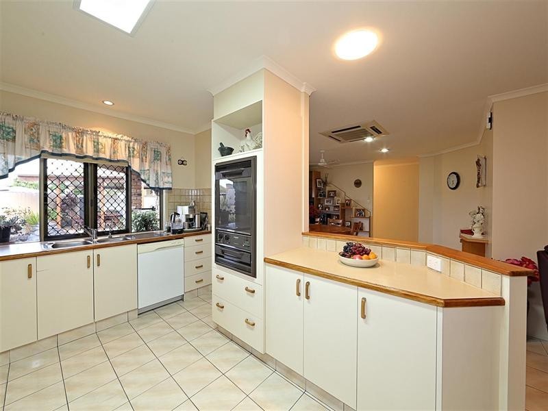 88 Dunn Road, Avenell Heights QLD 4670