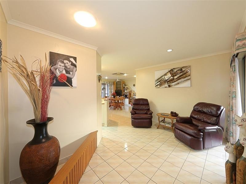 88 Dunn Road, Avenell Heights QLD 4670