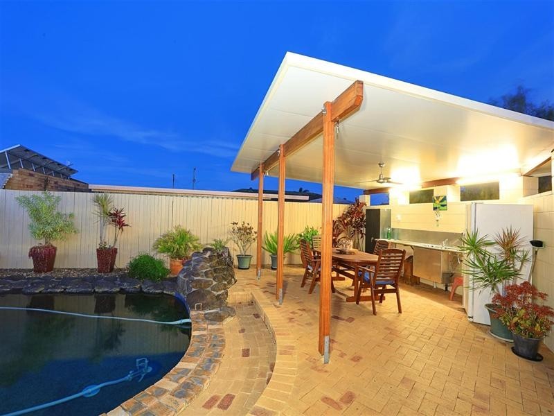 88 Dunn Road, Avenell Heights QLD 4670