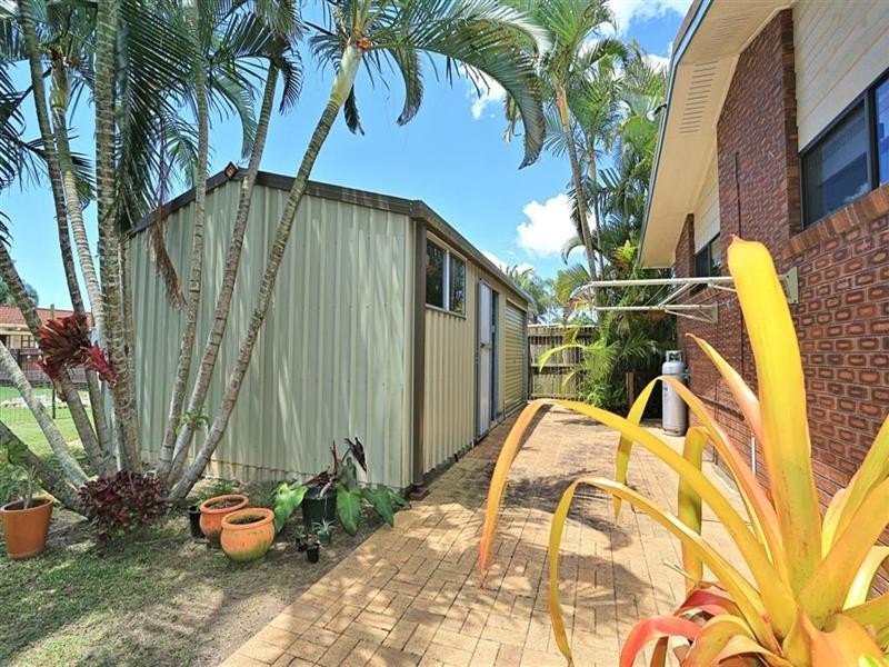 9 The Broadway, Avoca QLD 4670