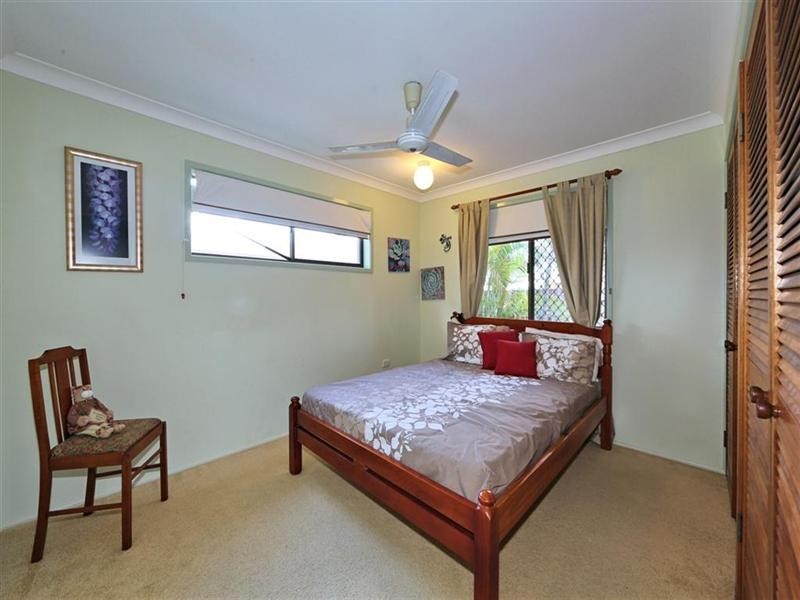 9 The Broadway, Avoca QLD 4670