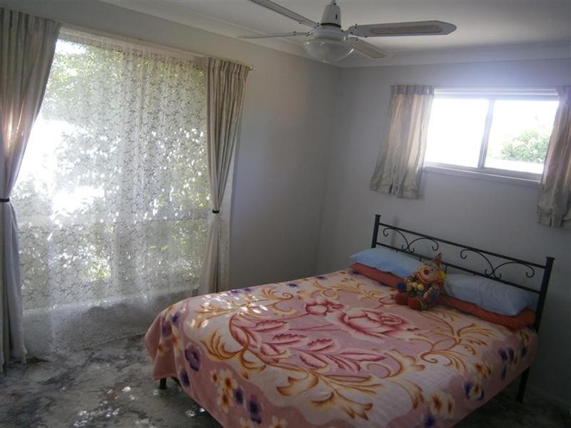 2 Jasper Court, Branyan QLD 4670