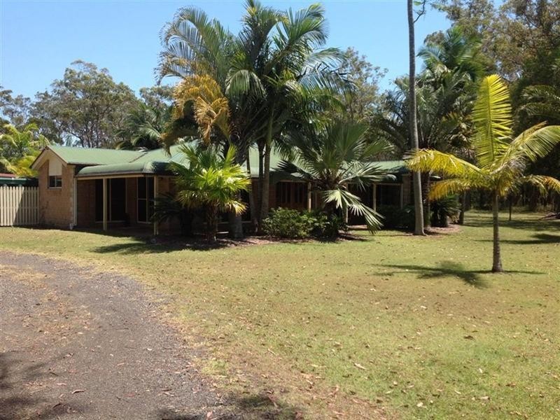 33 Isaac Moore Drive, Moore Park Beach QLD 4670