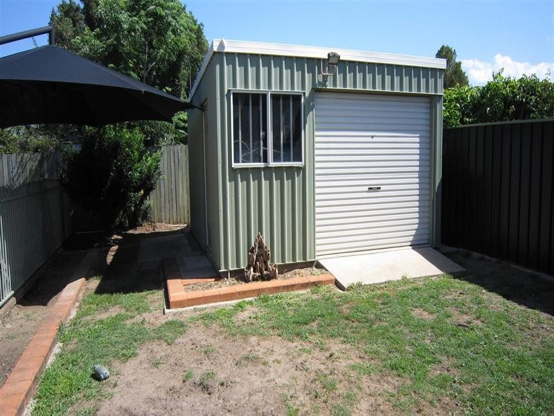 8 Twyford Street, Avoca QLD 4670