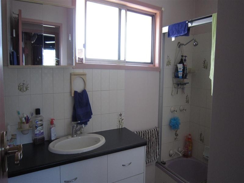 8 Twyford Street, Avoca QLD 4670