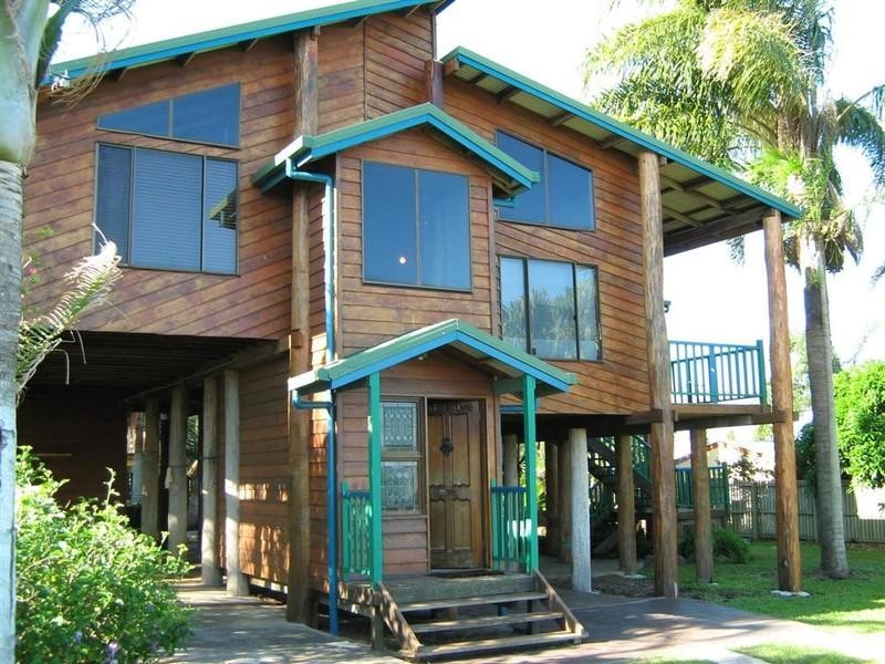 26 Breusch Road, Elliott Heads QLD 4670