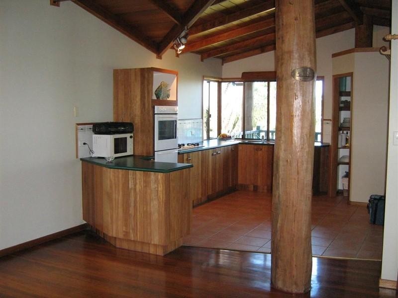 26 Breusch Road, Elliott Heads QLD 4670