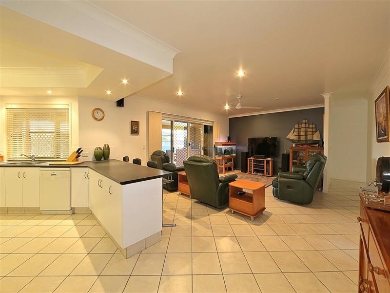 26 Lakeview Drive, Bundaberg North QLD 4670