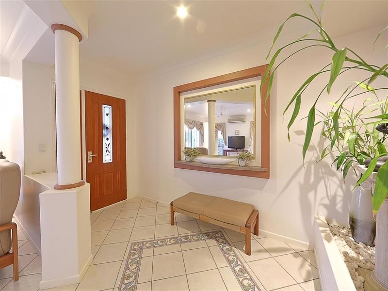26 Lakeview Drive, Bundaberg North QLD 4670