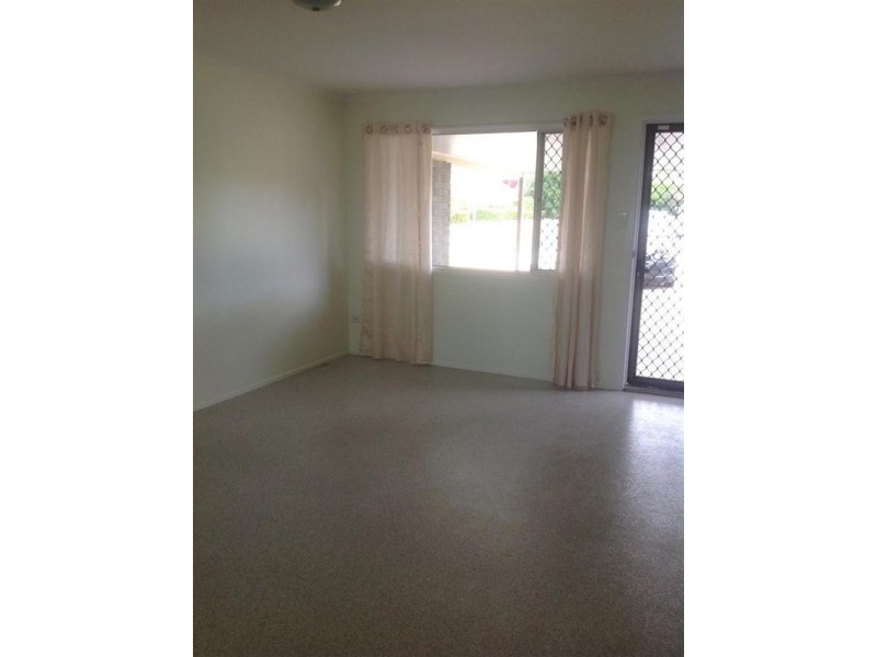 2/18 Hargreaves Street, Bundaberg South QLD 4670