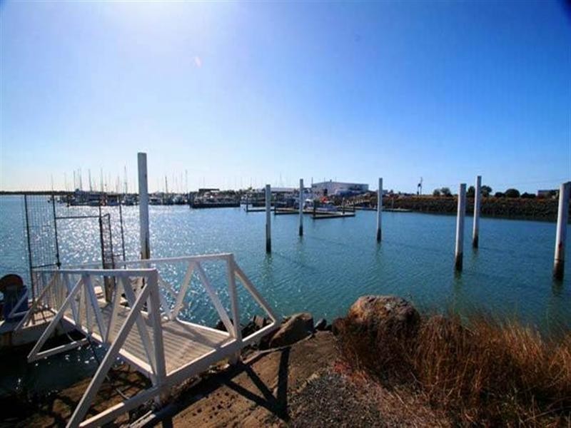 146 Buss Street, Burnett Heads QLD 4670