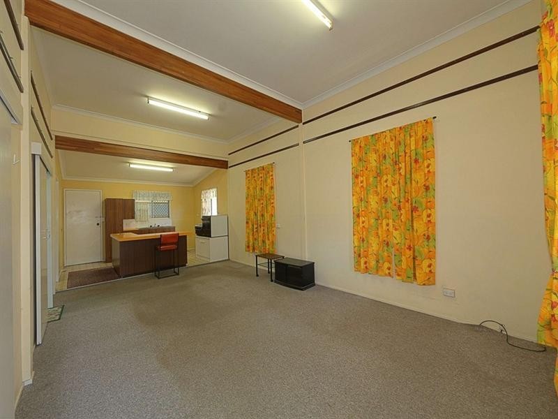 26 Walker Street, Walkervale QLD 4670