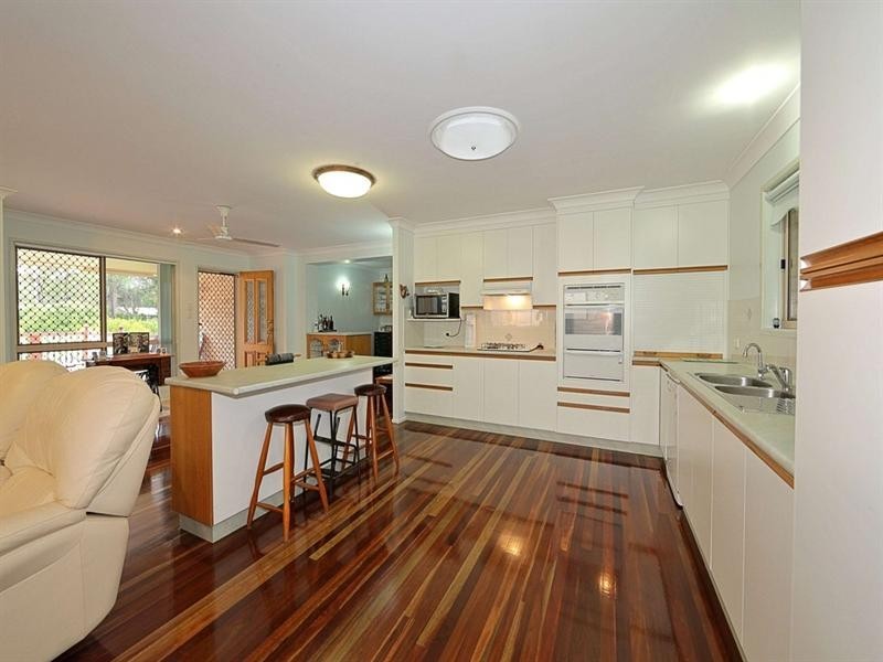 9 Cockatoo Crescent, Gooburrum QLD 4670