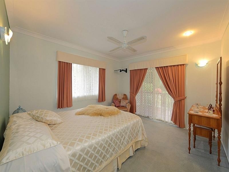 9 Cockatoo Crescent, Gooburrum QLD 4670