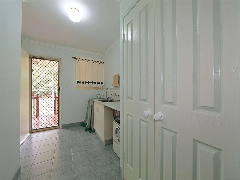 9 Cockatoo Crescent, Gooburrum QLD 4670