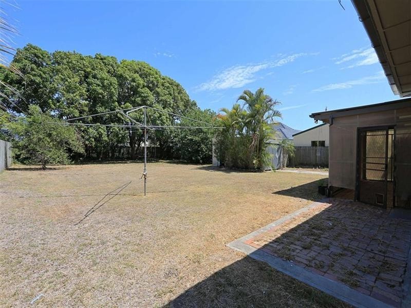 37 Skyring Street, Bundaberg East QLD 4670
