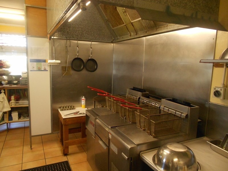 Shop 4/1 Kensington Street, Norville QLD 4670