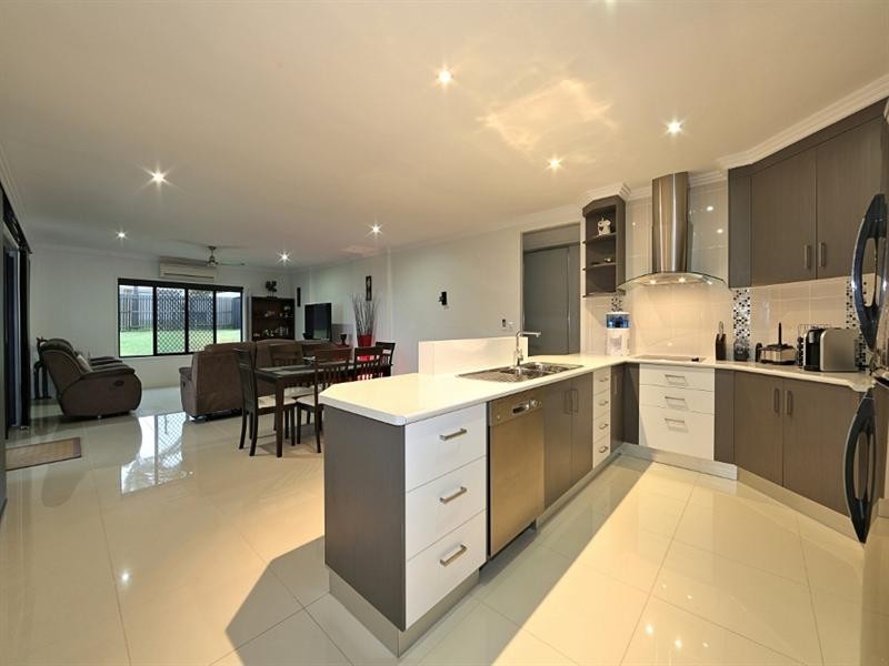 11 Starfish Crescent, Bargara QLD 4670