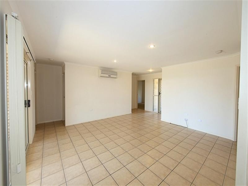 44 Paradise Avenue, Thabeban QLD 4670