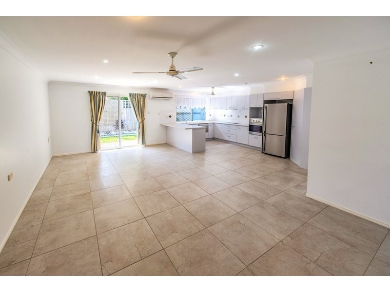 2/9 Bellevue Street, Bundaberg West QLD 4670