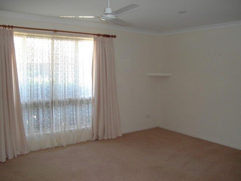 8 Elkington Avenue, Bargara QLD 4670